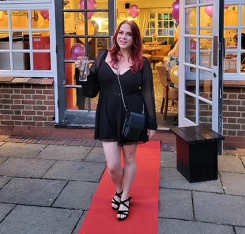 Domi - Customer Sales Consultant 